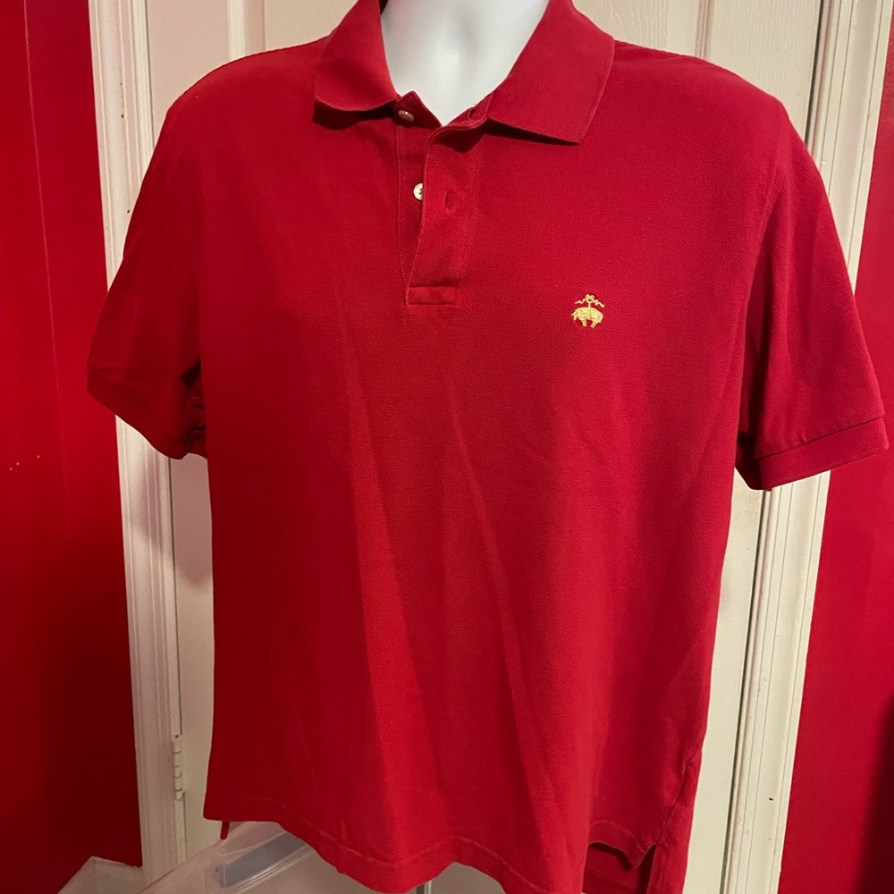 Brooks Brothers red polo shirt! In great condition and feels great on skin!